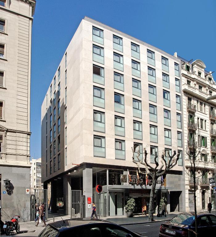 Book a cheap room in Evenia Rossello